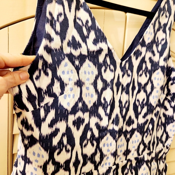 Lovely GAP Fit & Flare 100%Linen Blue & White Geometric Dress - Picture 6 of 12